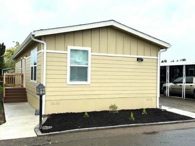 Mobile Home at 1800 Lakewood Ct, Sp. #37 Eugene, OR 97402
