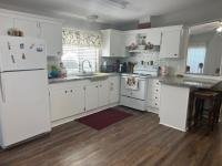 1990 Tropical Manufactured Home
