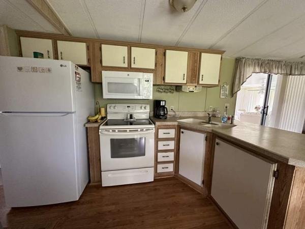 1987 Bays Manufactured Home