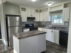 Photo 1 of 10 of home located at 11211 East Bay Rd. Unit 20 Gibsonton, FL 33534
