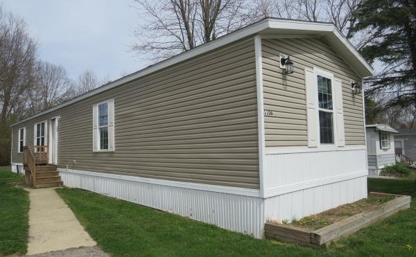Photo 1 of 2 of home located at 1106 Oakbrook East Jackson, MI 49201