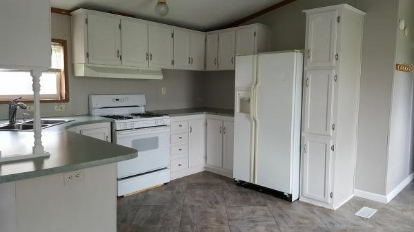 2000 Holly Park Inc Mobile Home For Sale
