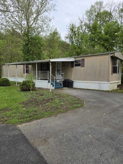 Mobile Home at 1221 Little Drive Altoona, PA 16601
