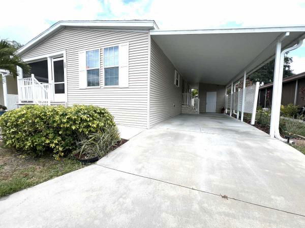 2015 Palm Harbor CC FLMHS 3BD/2BA Manufactured Home