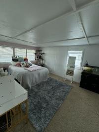 1973 Elcona Manufactured Home