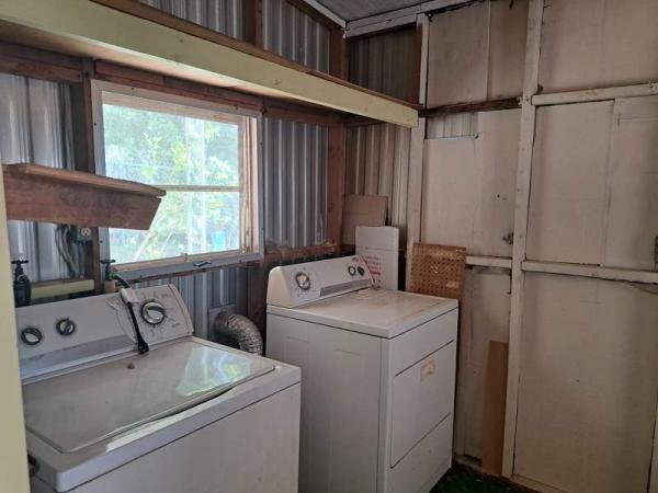 1973 Schult Manufactured Home