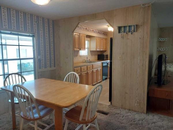 1980 TWIN Manufactured Home