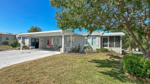 Photo 1 of 2 of home located at 736 Sutton St Lady Lake, FL 32159