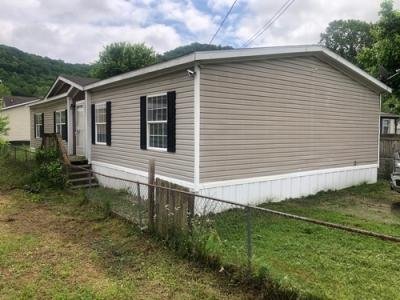 Mobile Home at 311 Third Ave N Red House, WV 25168