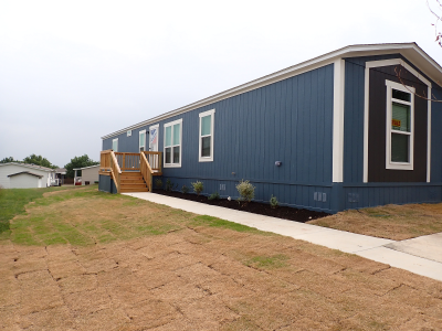 Mobile Home at 7460 Kitty Hawk Rd Site 133 Converse, TX 78109