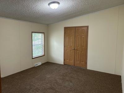Mobile Home at 25263 Balfour Woodhaven, MI 48183