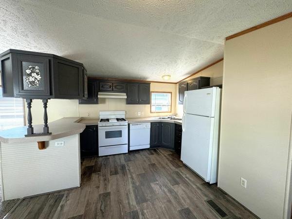 2000 Fairmont Homes Mobile Home For Sale