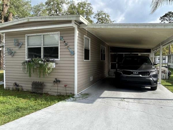 Photo 1 of 2 of home located at 38138 Raven Zephyrhills, FL 33540