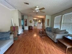 Photo 4 of 8 of home located at 1608 Wayard Walk Leesburg, FL 34748