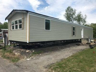 Mobile Home at 8 Redwood Drive Oakdale, PA 15071