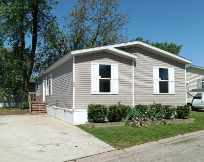 Mobile Home at 274 Walnut Justice, IL 60458