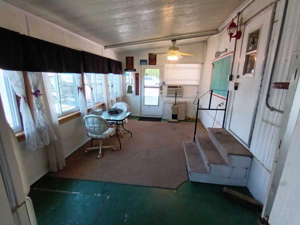 1983 Manufactured Home