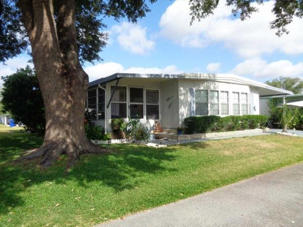 Photo 1 of 2 of home located at 1510 Ariana St. Lot #172 Lakeland, FL 33803