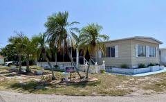 Photo 1 of 40 of home located at 940 Bonaire Venice, FL 34285