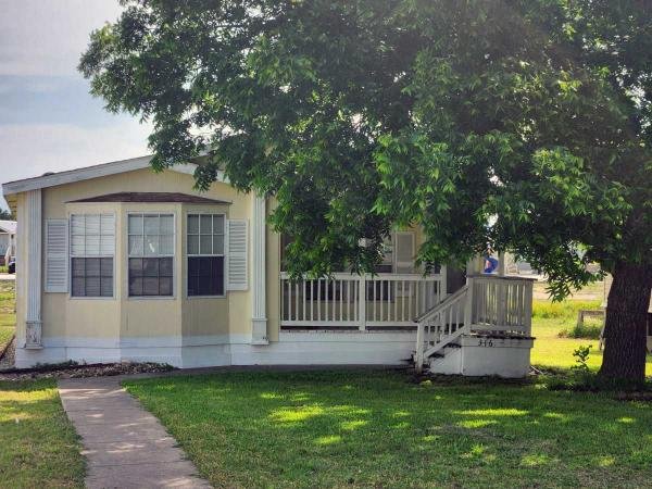 2000  Mobile Home For Rent