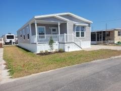 Photo 4 of 25 of home located at 7500 Osceola Polk Line Rd - Site #Mm126 Davenport, FL 33896