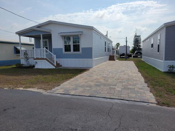 2024 Skyline LE 5006 A (3BD, Cov.Porch) Mobile Home