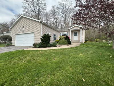 Mobile Home at 33 Hillcrest Drive Uncasville, CT 06382