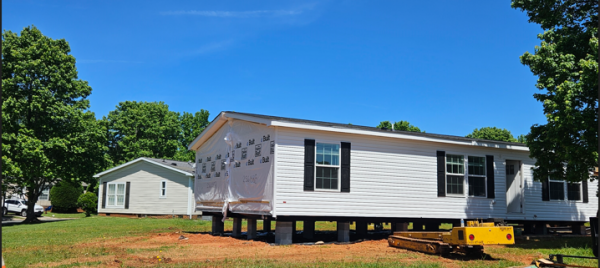 2024 Clayton 58FRE28483C (28x50) Mobile Home