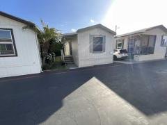Photo 4 of 12 of home located at 2060 Newport Blvd Costa Mesa, CA 92627