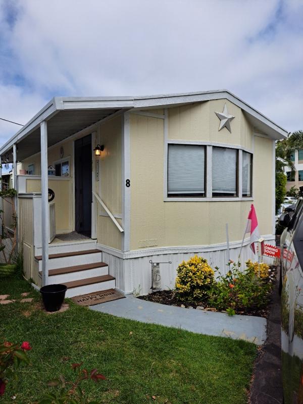 1989 SKYLINE Mobile Home For Sale 1535 Superior Ave 8 Newport Beach, CA