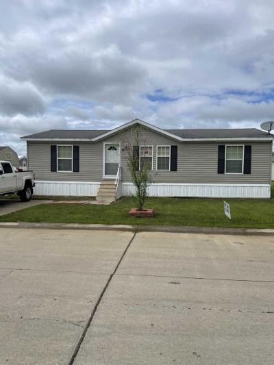 Mobile Home at 280 Blue Bunting Circle Moscow Mills, MO 63362