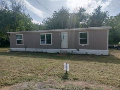 Mobile Home at 415 N Colorado Ave Mangum, OK 73554