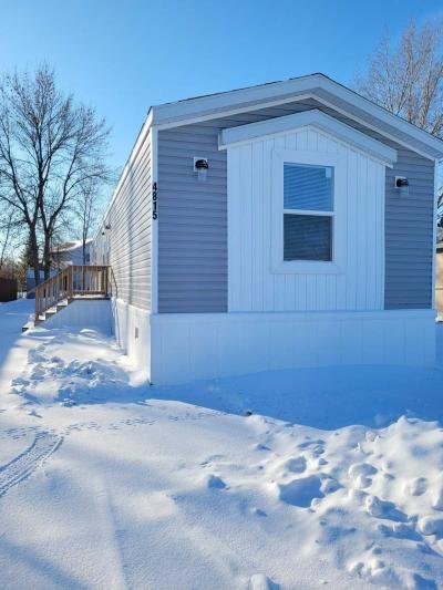 Mobile Home at 4815 Silver Gate Drive Grand Forks, ND 58203