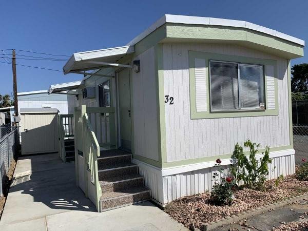 1984 Skyline Palm Springs Manufactured Home
