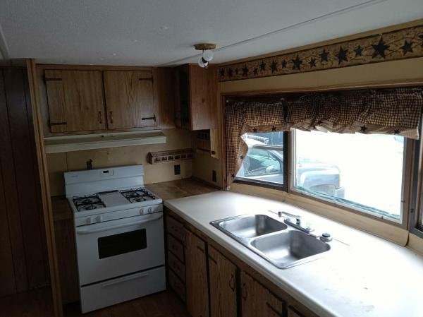 1984  Mobile Home For Rent