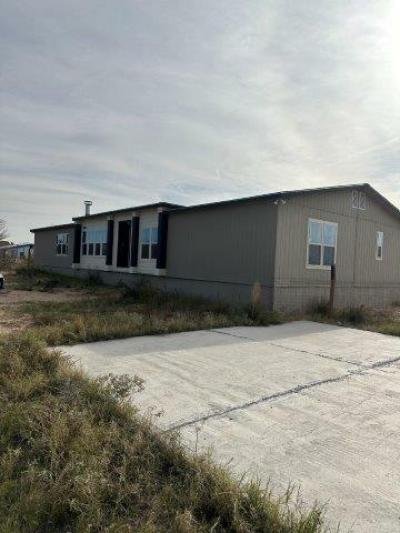 Mobile Home at 2208 W 3rd St Monahans, TX 79756