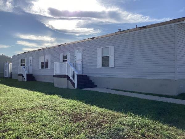 2011 Clayton Mobile Home For Rent