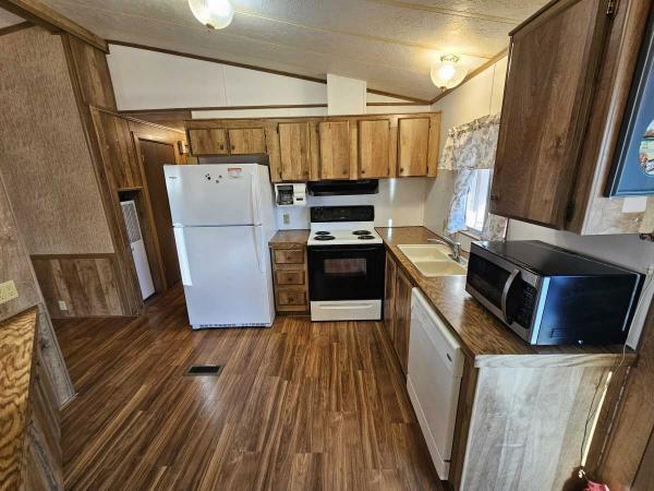 1985 Flamingo Manufactured Home