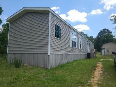 Mobile Home at 51 County Road 5339 Stringer, MS 39481