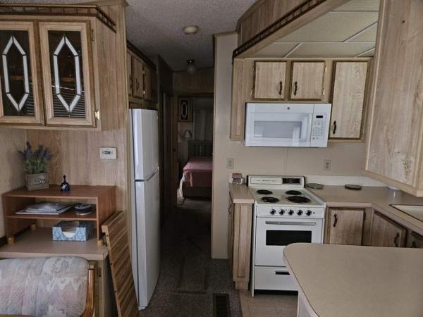 1988 Palm Harbor Manufactured Home