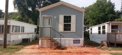 Mobile Home at 2172 East Camp N Comfort Lane Avon Park, FL 33825