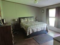 1999 Hart Burlington Manor Mobile Home