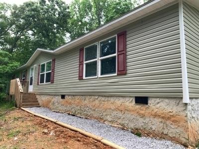 Mobile Home at 680 Goins Hill Rd Ten Mile, TN 37880