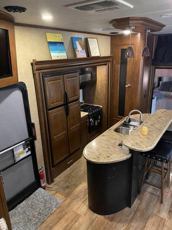 Senior Retirement Living 2014 XLR Thunderbolt N/A Mobile Home For