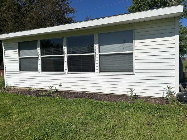 2000  Mobile Home For Sale