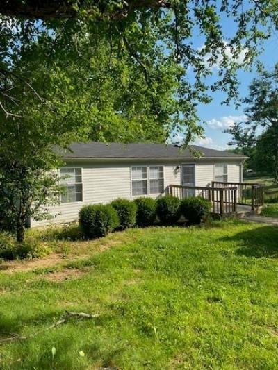Mobile Home at 320 Summit Dr Campbellsburg, KY 40011