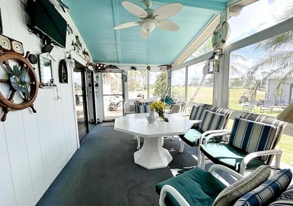 1986 PALM Manufactured Home