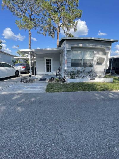 Mobile Home at 5802 Excel Street Zephyrhills, FL 33542