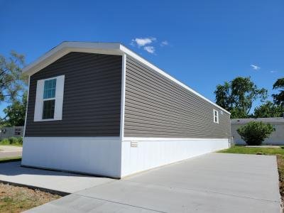 Mobile Home at 2497 W Sinclair Ct Highland, MI 48357