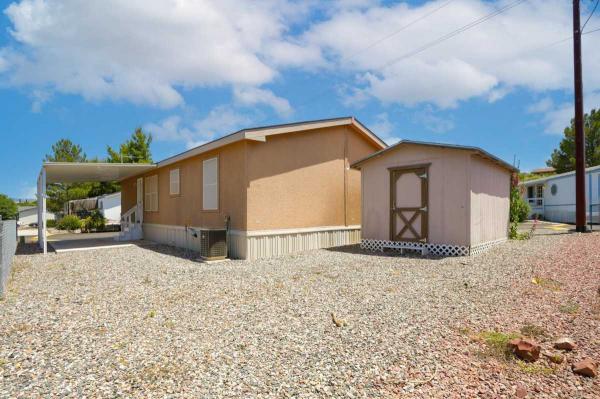 2002 Schult Homes Schult Homes Manufactured Home